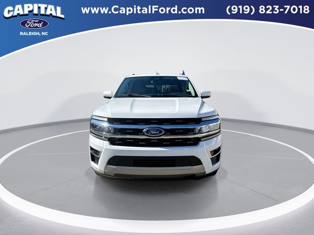 Certified 2023 Ford Expedition Limited image 3