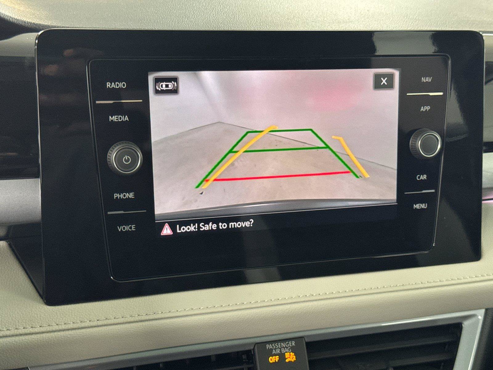 New 2026 Volkswagen Taos SEL AWD/4WD image 19
