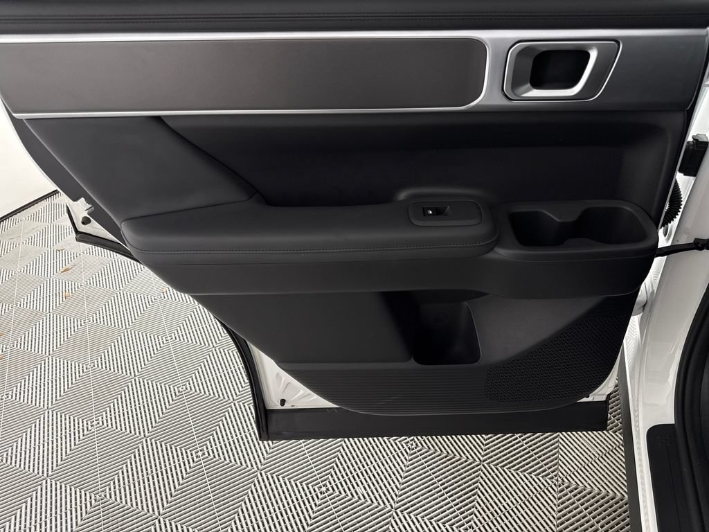 Certified 2025 Hyundai Santa Fe SEL FWD image 12