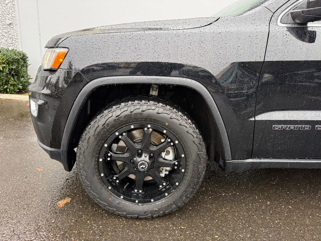 Used 2022 Jeep Grand Cherokee Laredo E image 13