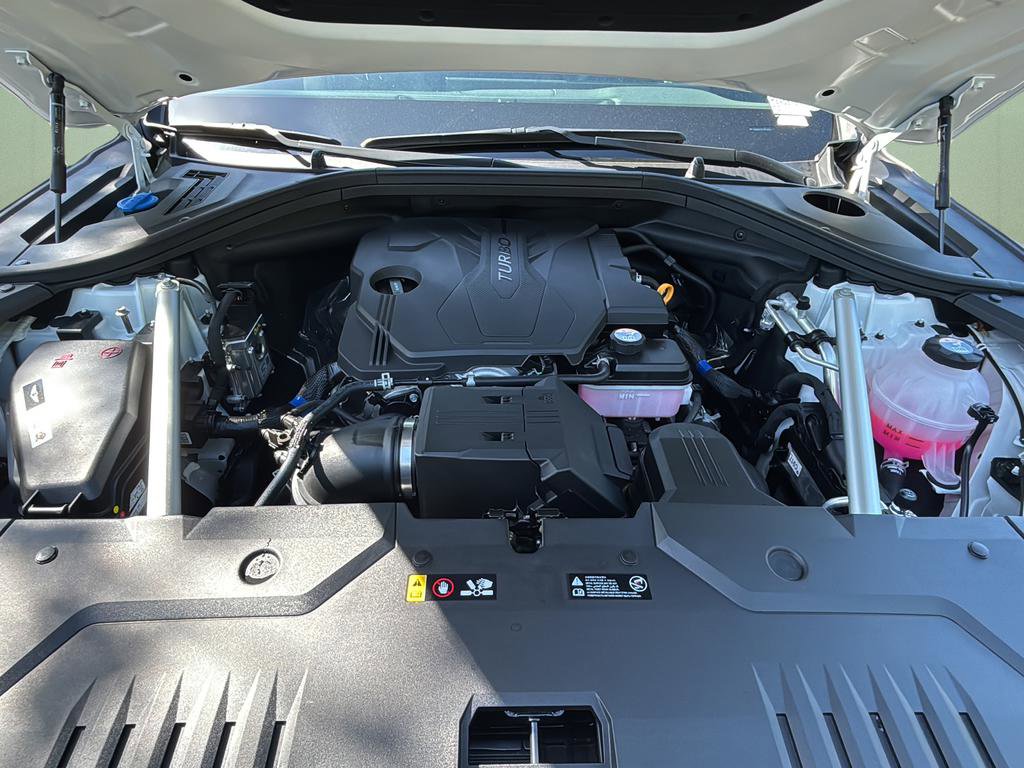 Certified 2026 Genesis GV70 2.5T image 9