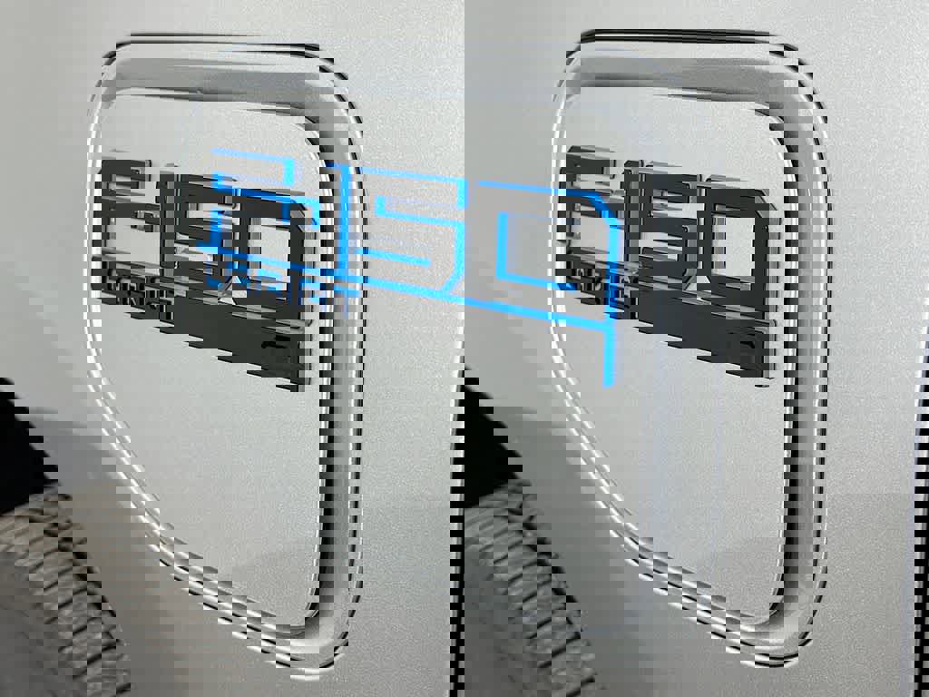 New 2025 Ford F150 Lightning Lariat AWD/4WD image 7