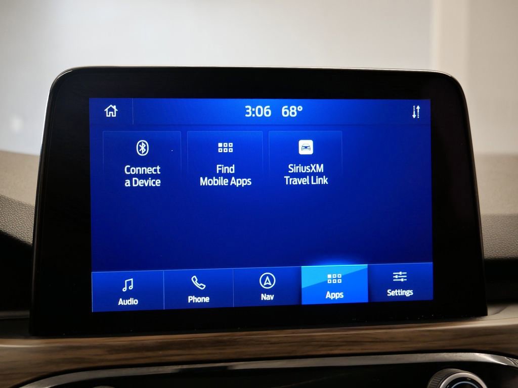 Used 2020 Ford Escape Titanium image 36