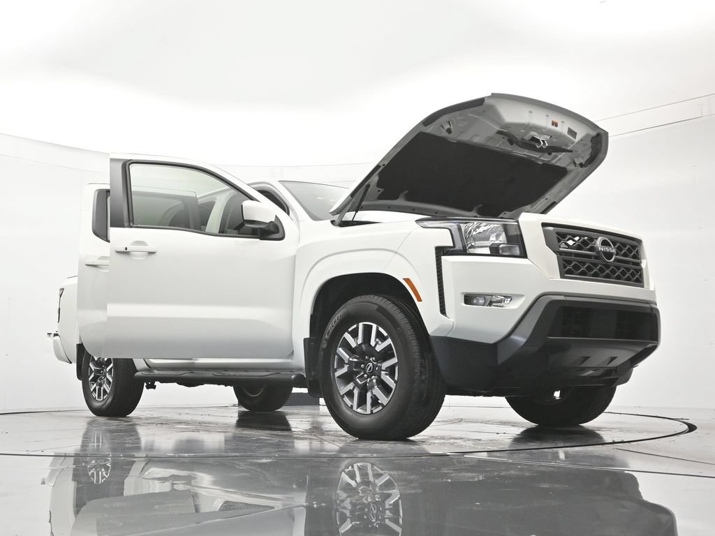 Certified 2022 Nissan Frontier SV RWD image 48