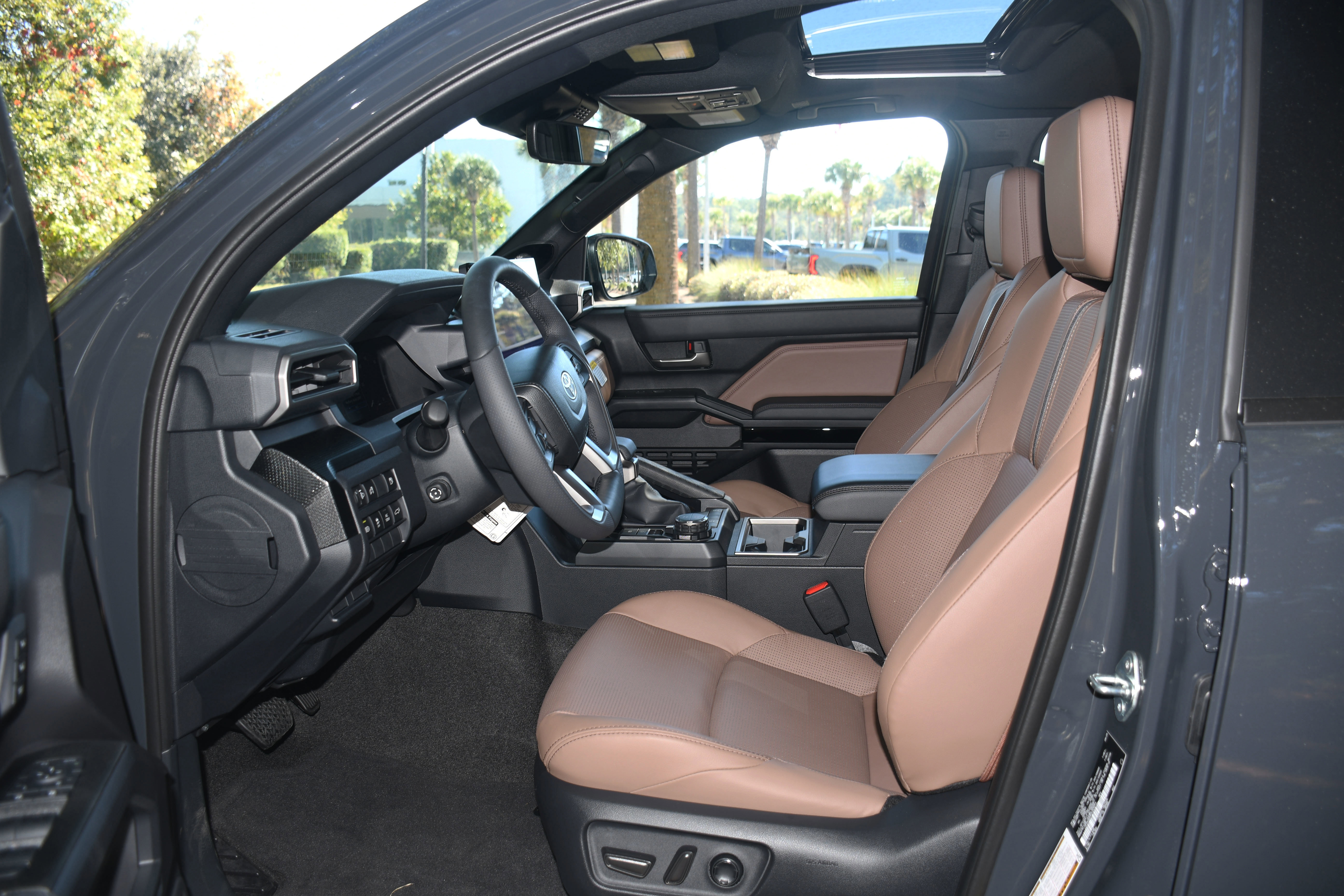 New 2025 Toyota 4Runner Limited image 3