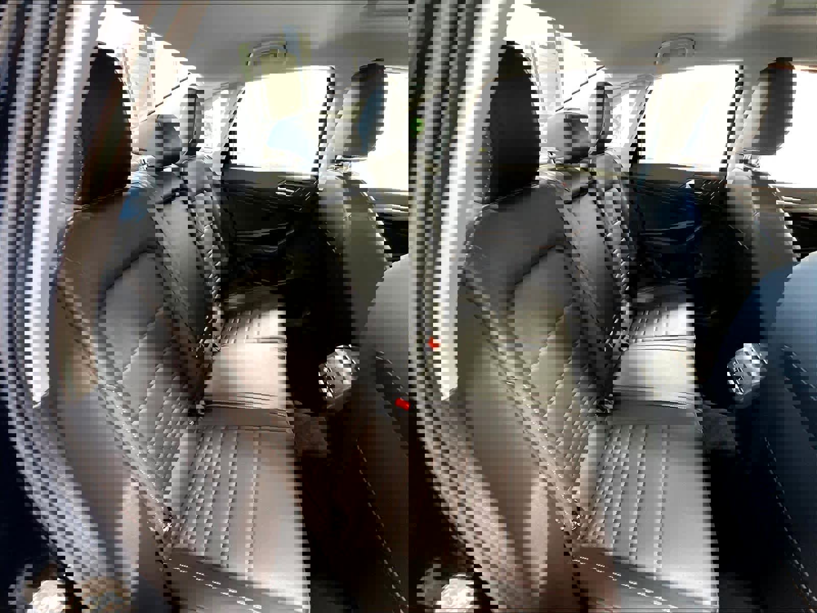 Used 2021 Volkswagen Jetta SE w/ SE Cold Weather Package image 16