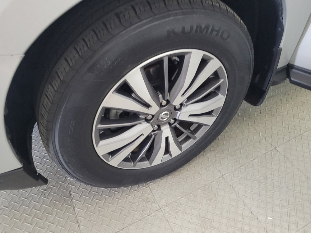 Used 2017 Nissan Pathfinder S FWD image 31