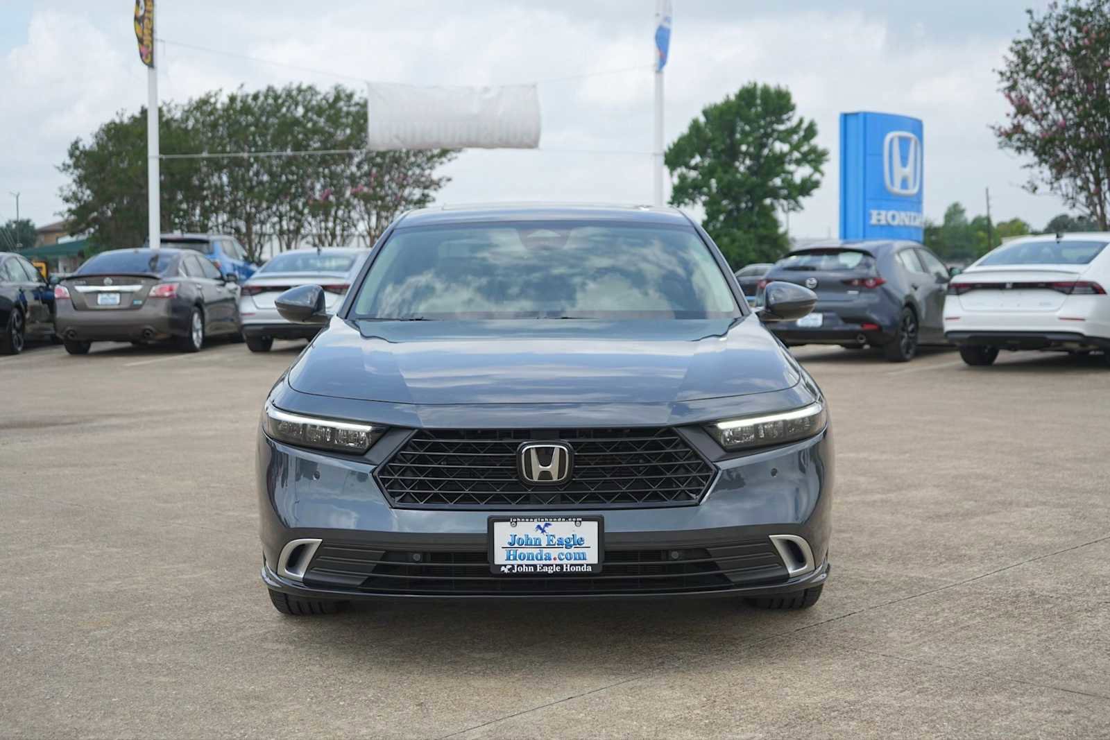 Used 2025 Honda Accord Touring image 6