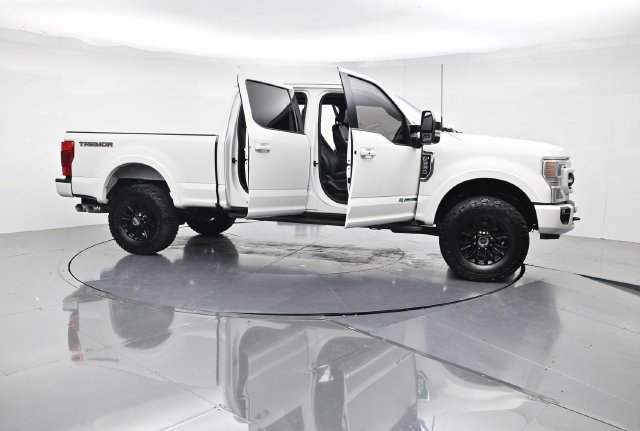 Certified 2022 Ford F250 Lariat w/ Tremor Off-Road Package AWD/4WD image 66