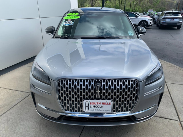 Used 2023 Lincoln Corsair AWD w/ Equipment Group 101A image 10