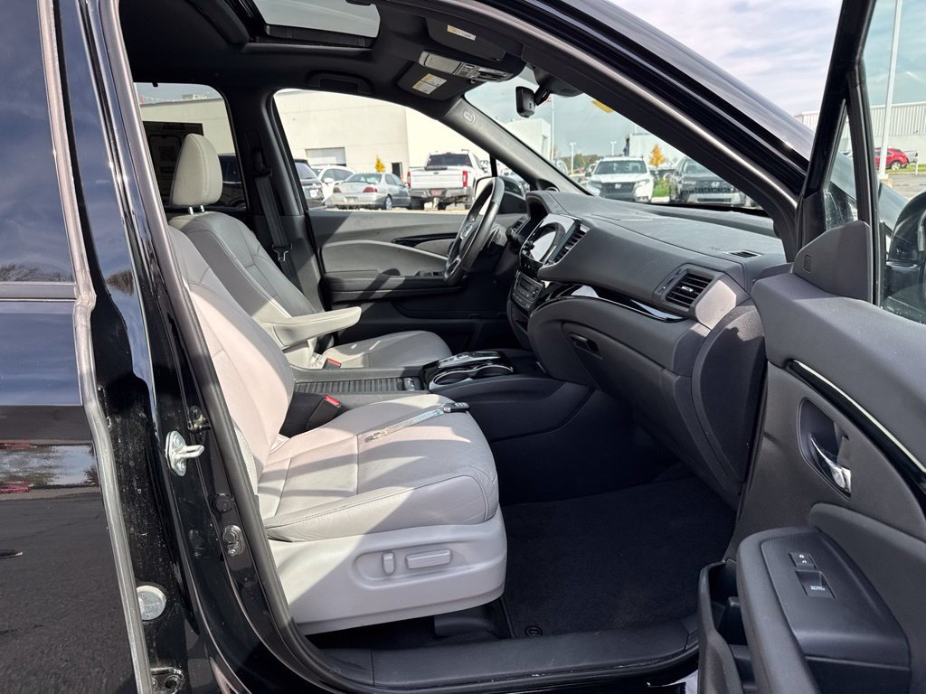 Certified 2019 Honda Passport Elite image 39
