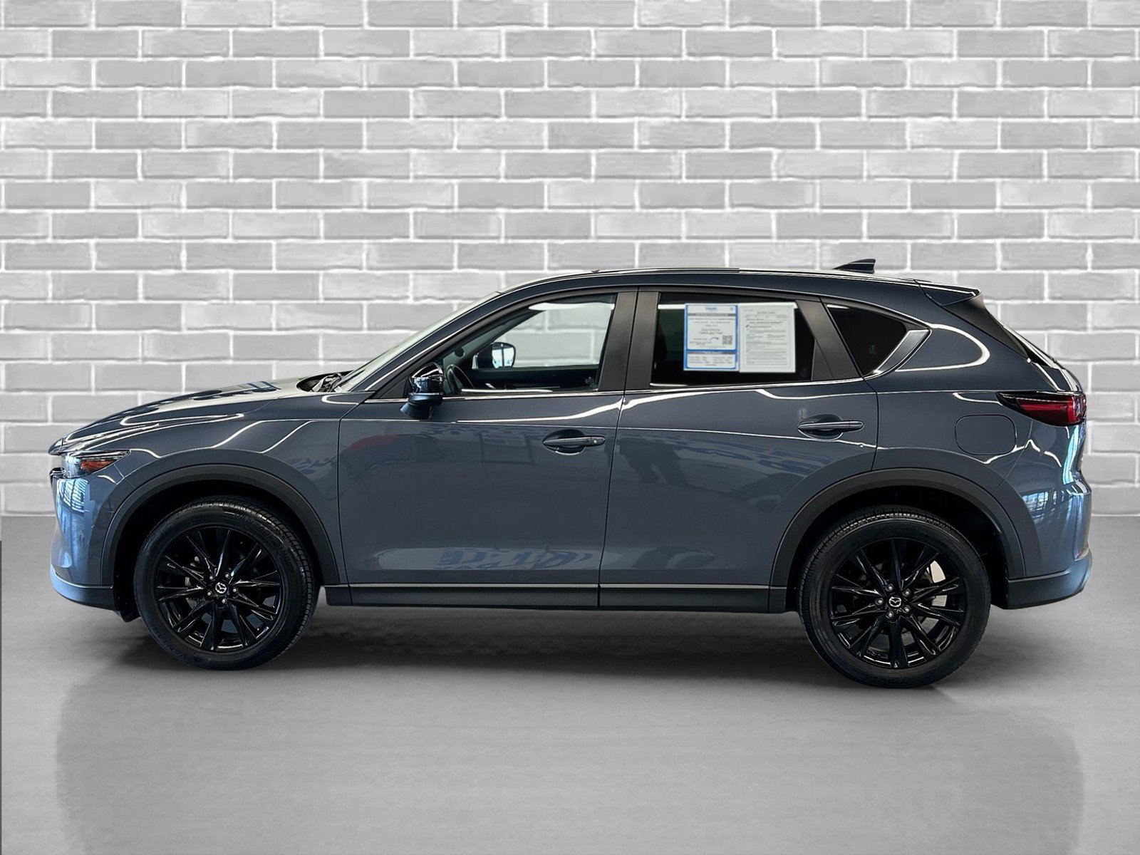 Used 2024 MAZDA CX-5 Carbon Edition image 2