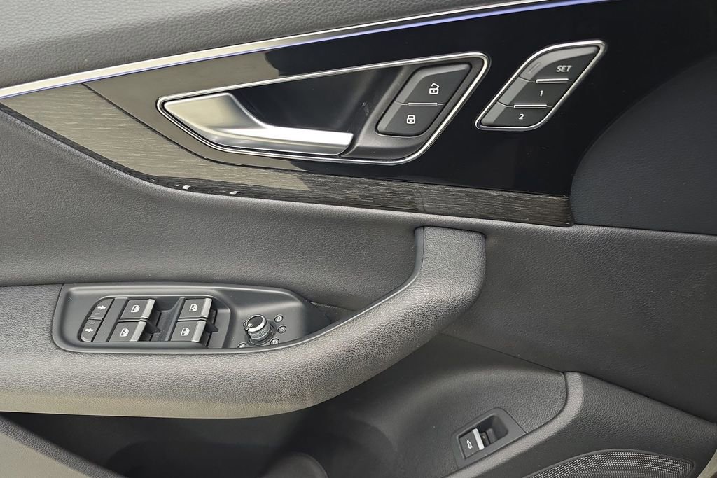 Used 2019 Audi Q7 3.0T Premium Plus image 14