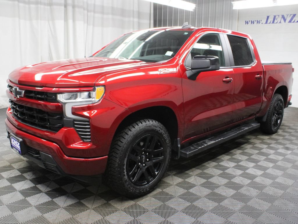 Used 2025 Chevrolet Silverado 1500 RST w/ Z71 Off-Road Package AWD/4WD image 9