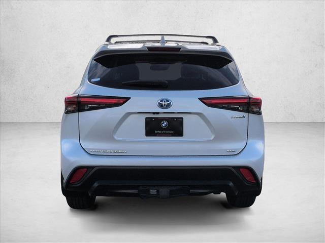 Used 2022 Toyota Highlander Bronze Edition image 7