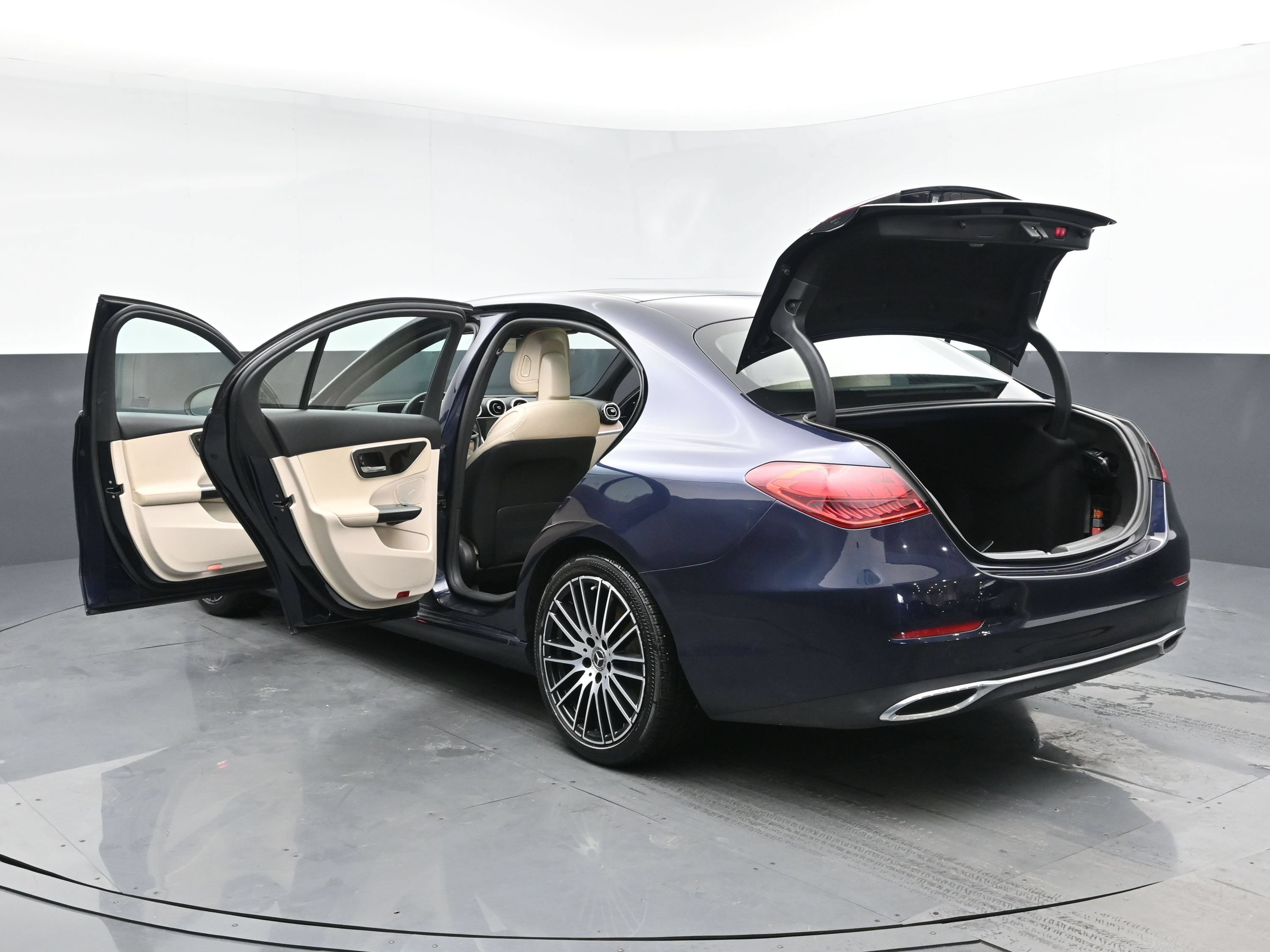Used 2022 Mercedes-Benz C 300 4MATIC Sedan w/ Advanced USB Package image 30