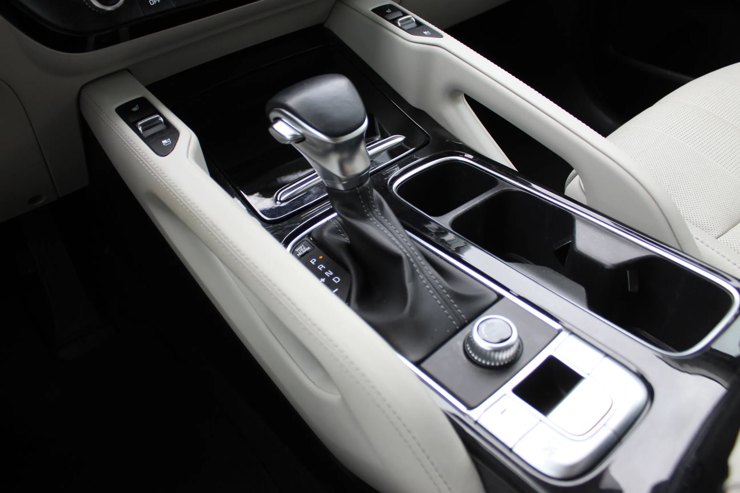 Used 2021 Kia Telluride EX w/ EX Premium Package image 18