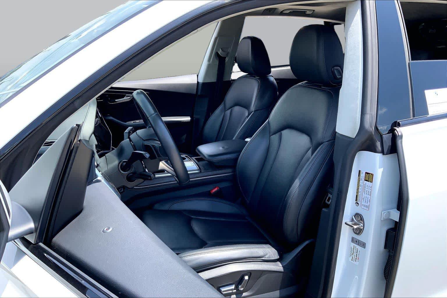 Used 2019 Audi Q8 Prestige AWD/4WD image 7