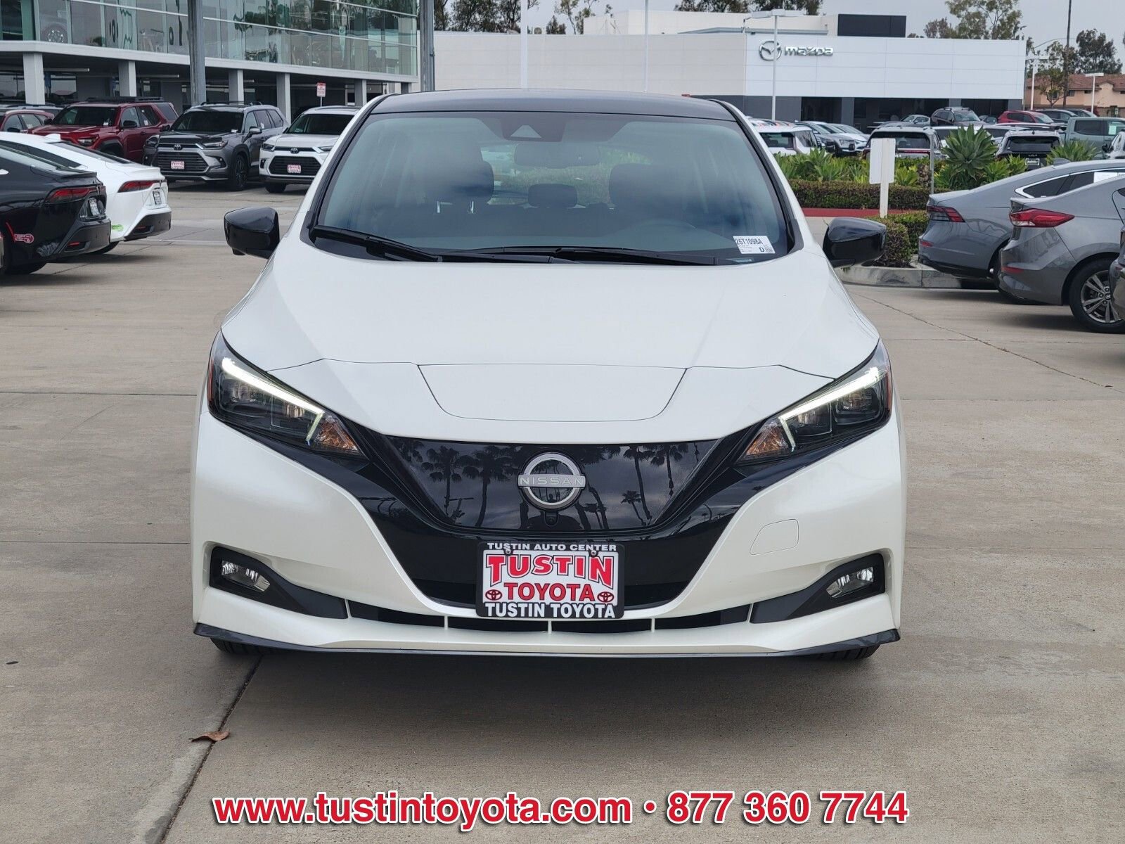 Used 2025 Nissan Leaf SV Plus image 8