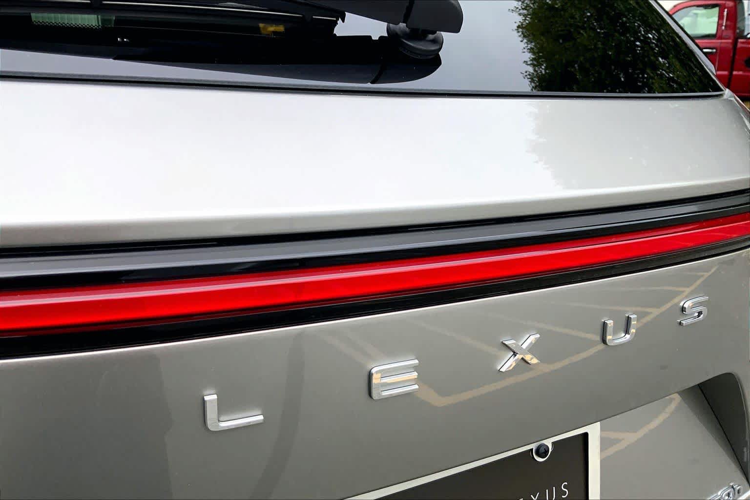 Certified 2026 Lexus NX 350h AWD w/ Accessory Package (Z1) image 30