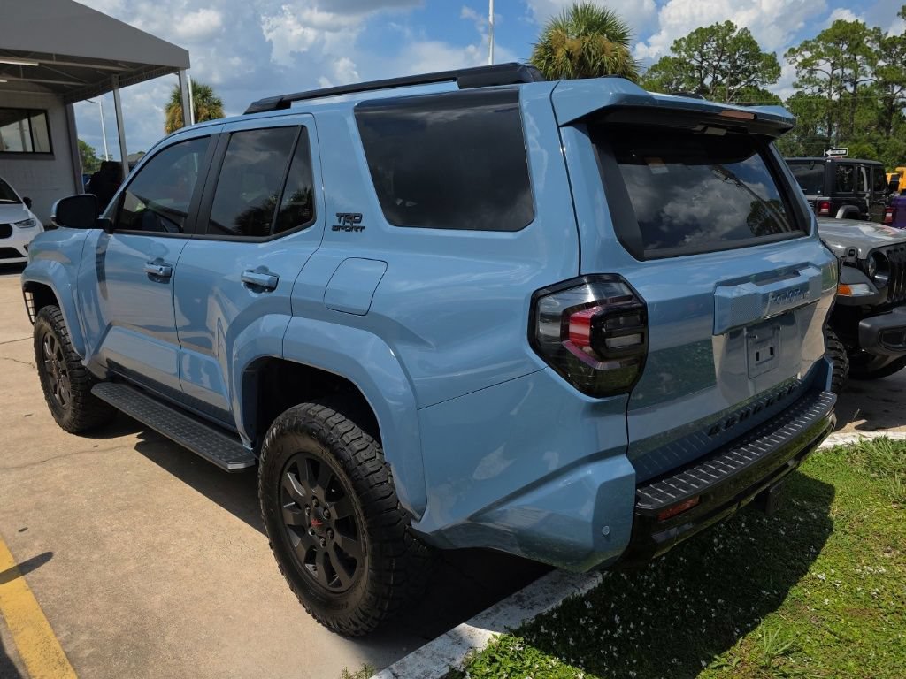 Used 2025 Toyota 4Runner TRD Sport AWD/4WD image 3
