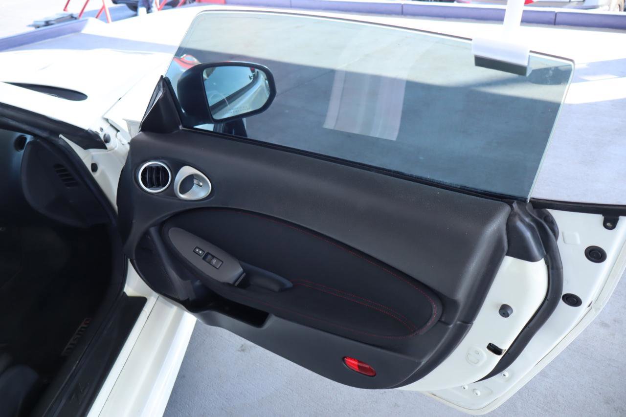 Used 2013 Nissan 370Z NISMO w/ Bose Pkg image 27
