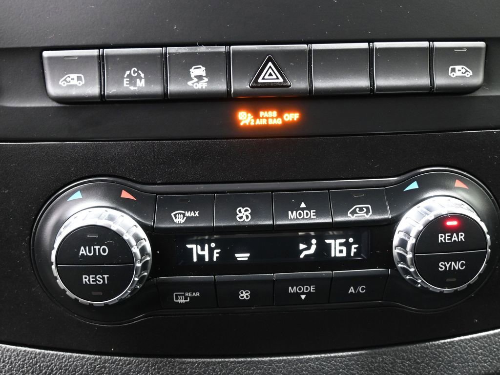 Used 2018 Mercedes-Benz Metris Passenger image 28