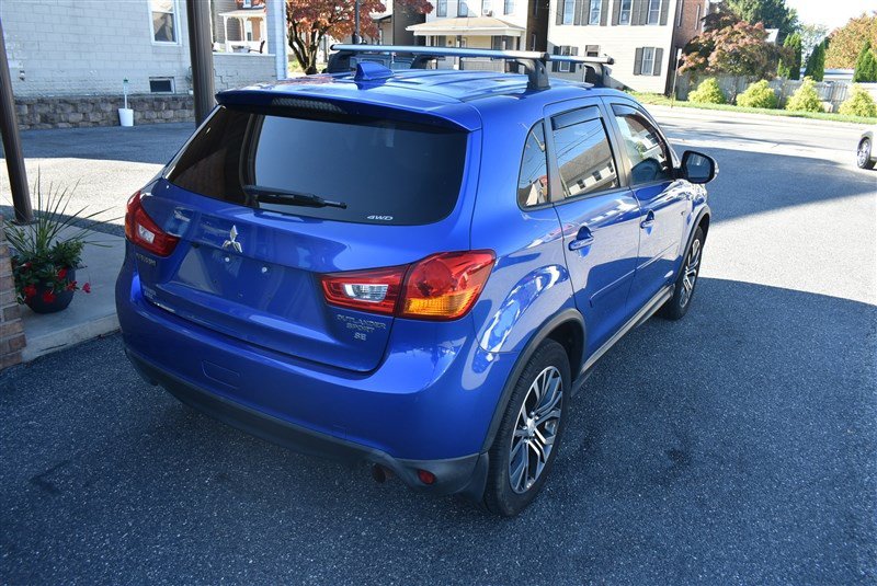 Used 2017 Mitsubishi Outlander Sport SE AWD/4WD image 4