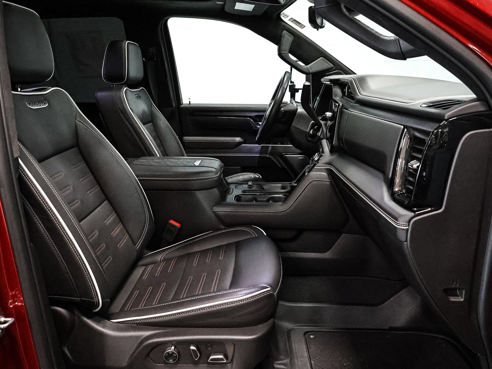 Certified 2024 GMC Sierra 2500 AT4X AWD/4WD image 25