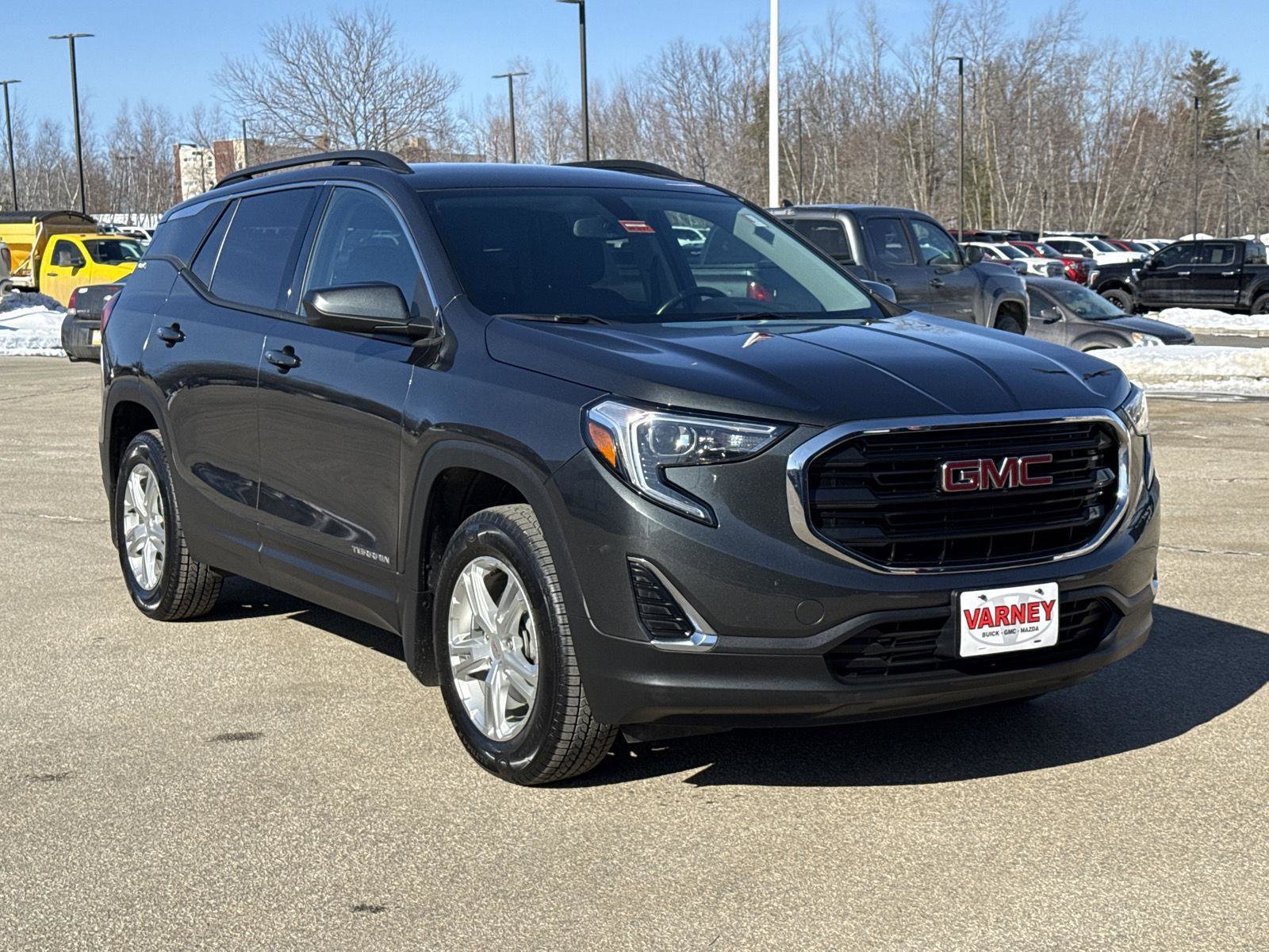 Used 2018 GMC Terrain SLE w/ Driver Convenience Package image 4