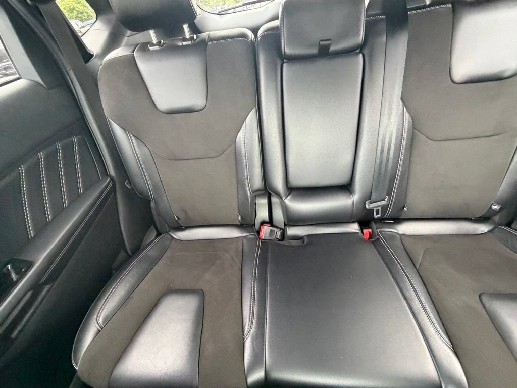 Used 2019 Ford Edge ST w/ Equipment Group 401A AWD/4WD image 13