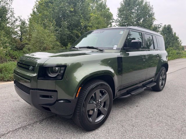 New 2026 Land Rover Defender 110 X-Dynamic SE