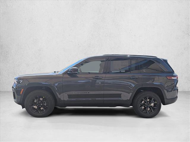 New 2026 Jeep Grand Cherokee Altitude image 5