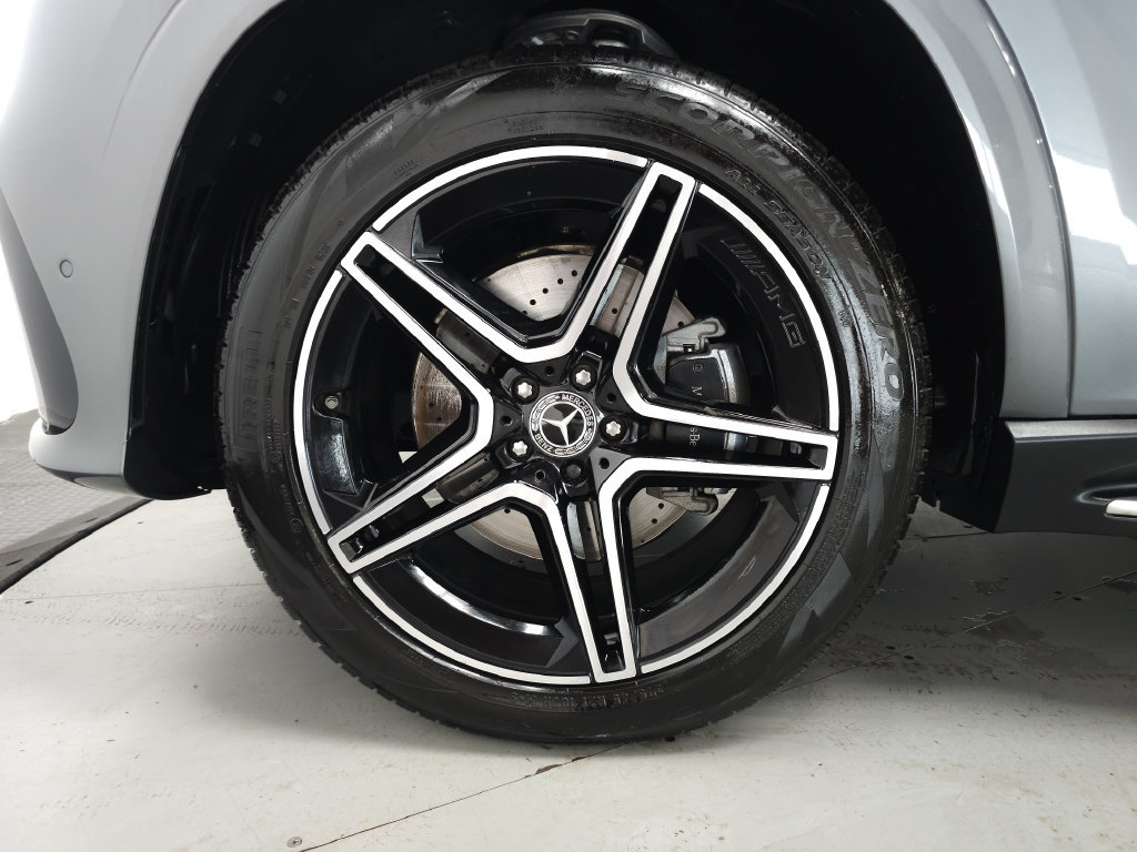 Certified 2026 Mercedes-Benz GLS 450 4MATIC image 38