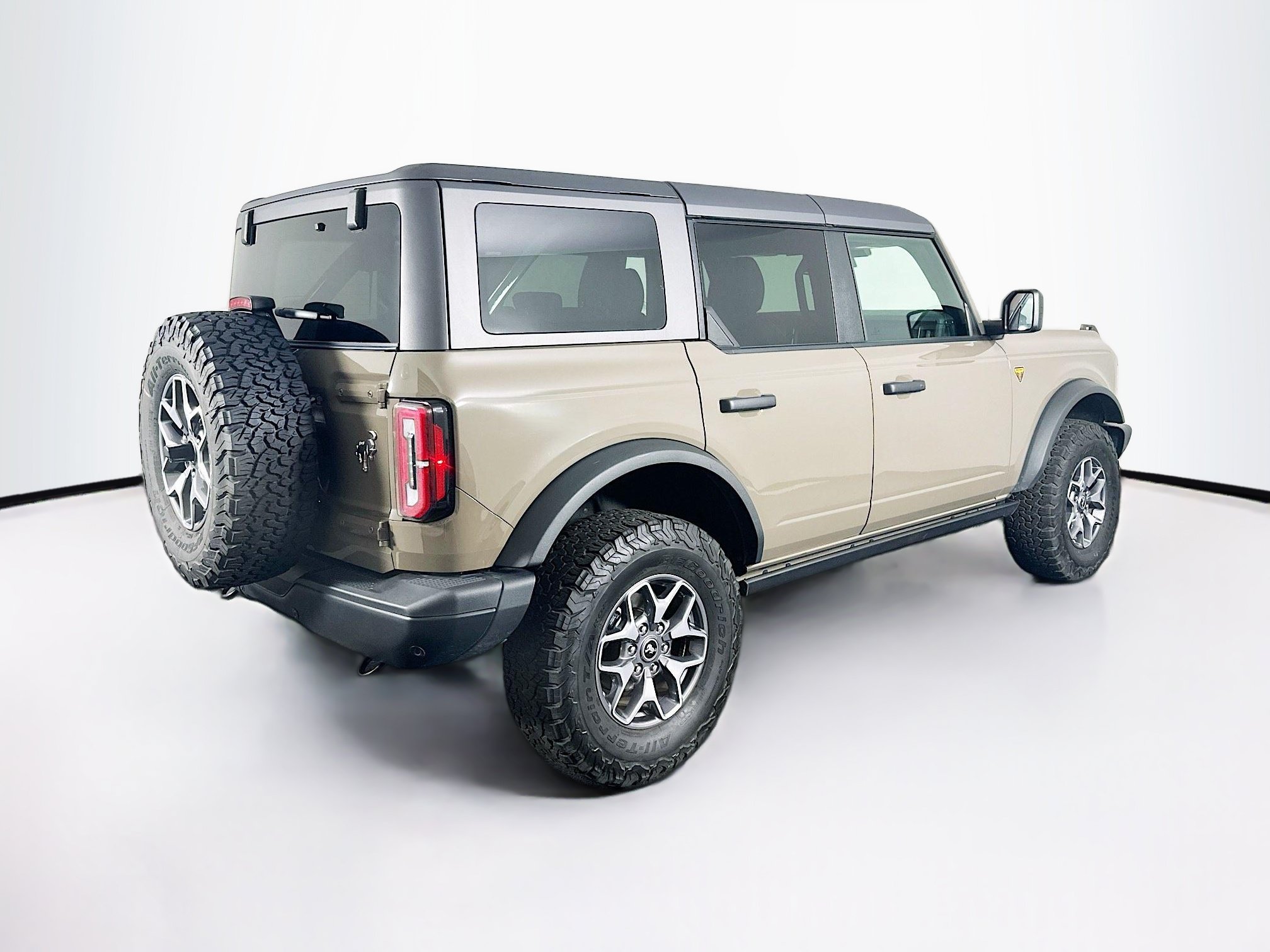 Used 2025 Ford Bronco Badlands AWD/4WD image 9