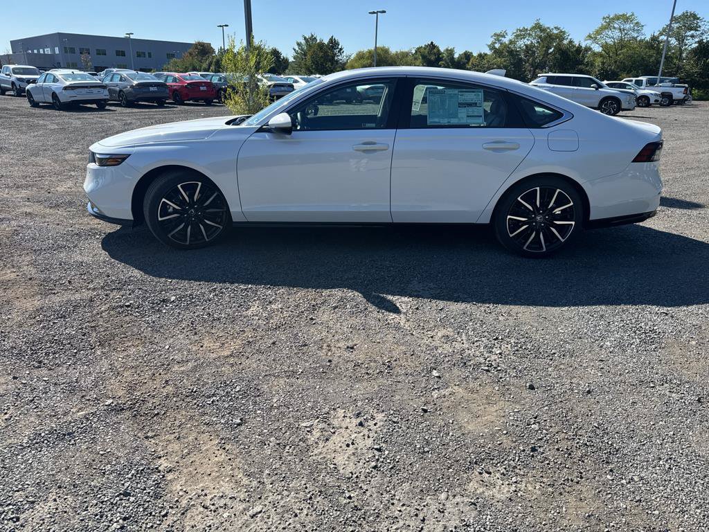 New 2026 Honda Accord Hybrid Touring image 4