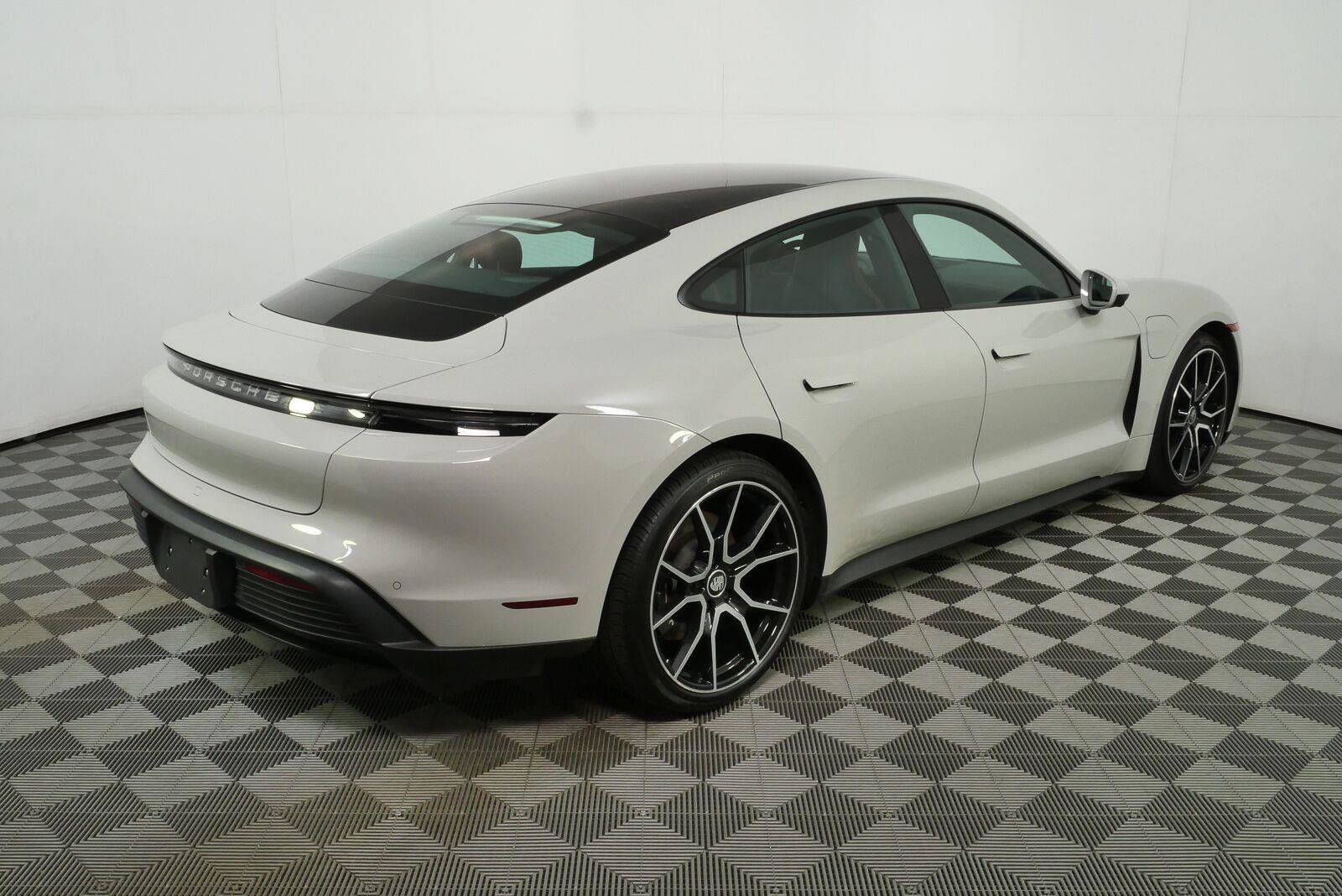 Certified 2024 Porsche Taycan RWD image 27