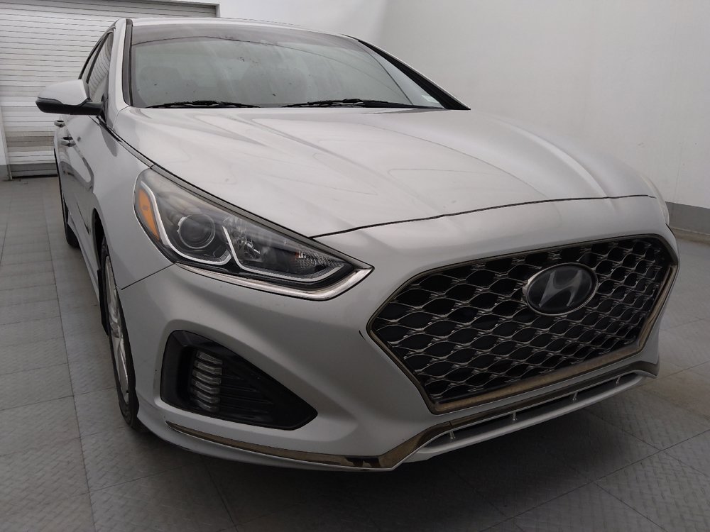 Used 2019 Hyundai Sonata Sport w/ Tech Package 03 FWD image 13