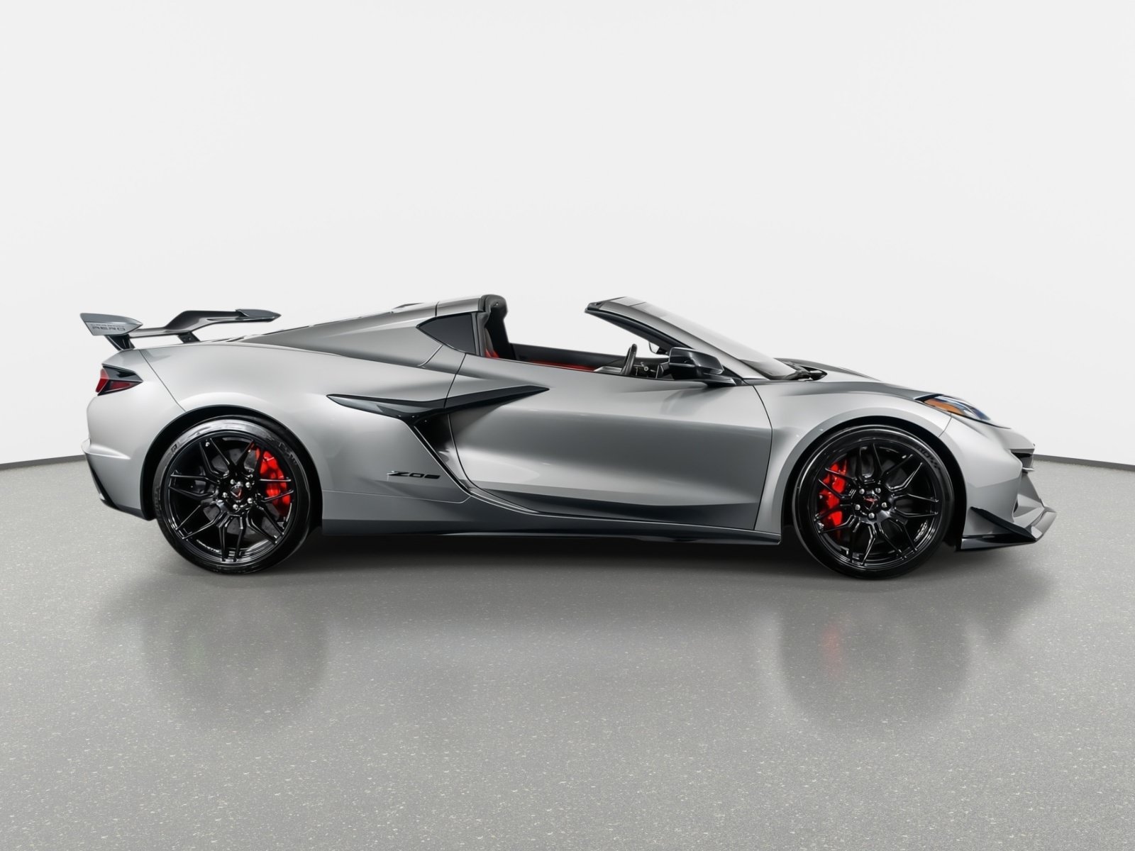 Used 2023 Chevrolet Corvette Z06 w/ Z07 Performance Package RWD image 5