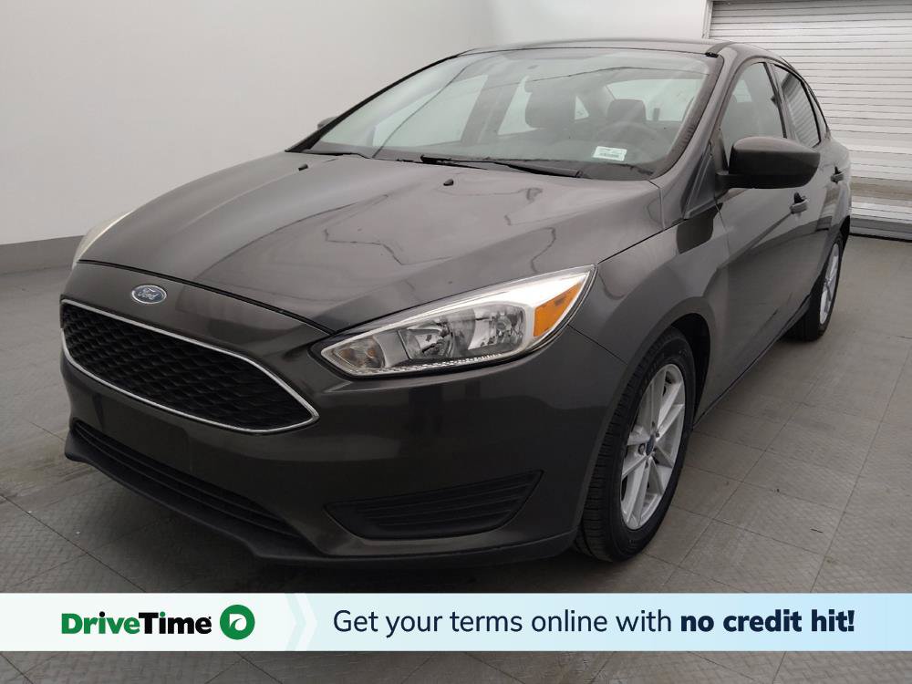Used 2018 Ford Focus SE FWD image 1