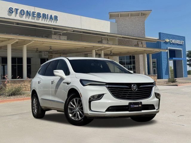 Used 2022 Buick Enclave Essence FWD image 2