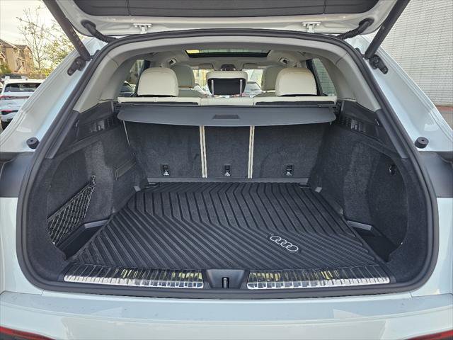 Used 2025 Audi Q5 Premium w/ Convenience Package image 7