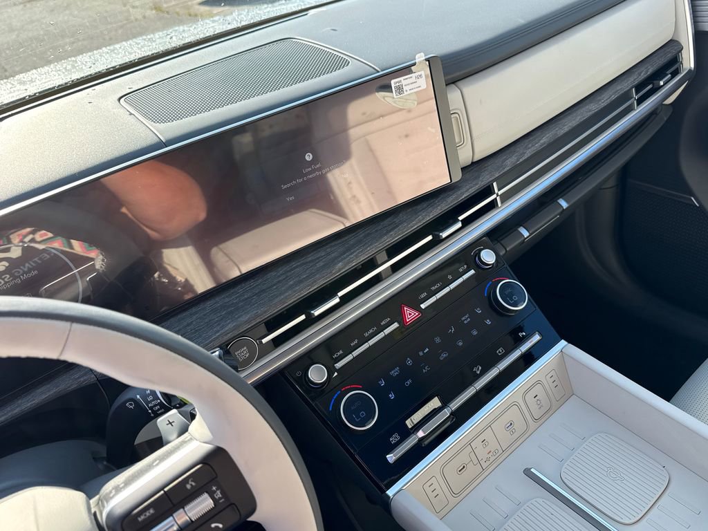 New 2025 Hyundai Santa Fe Calligraphy image 18