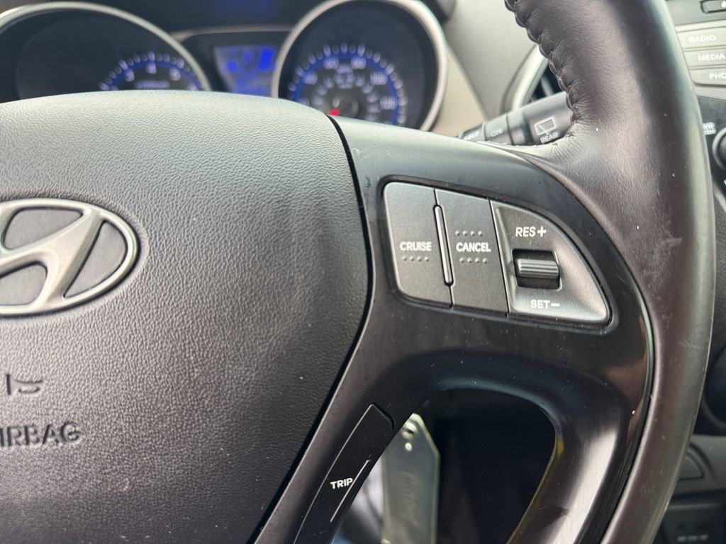 Used 2014 Hyundai Tucson SE image 40