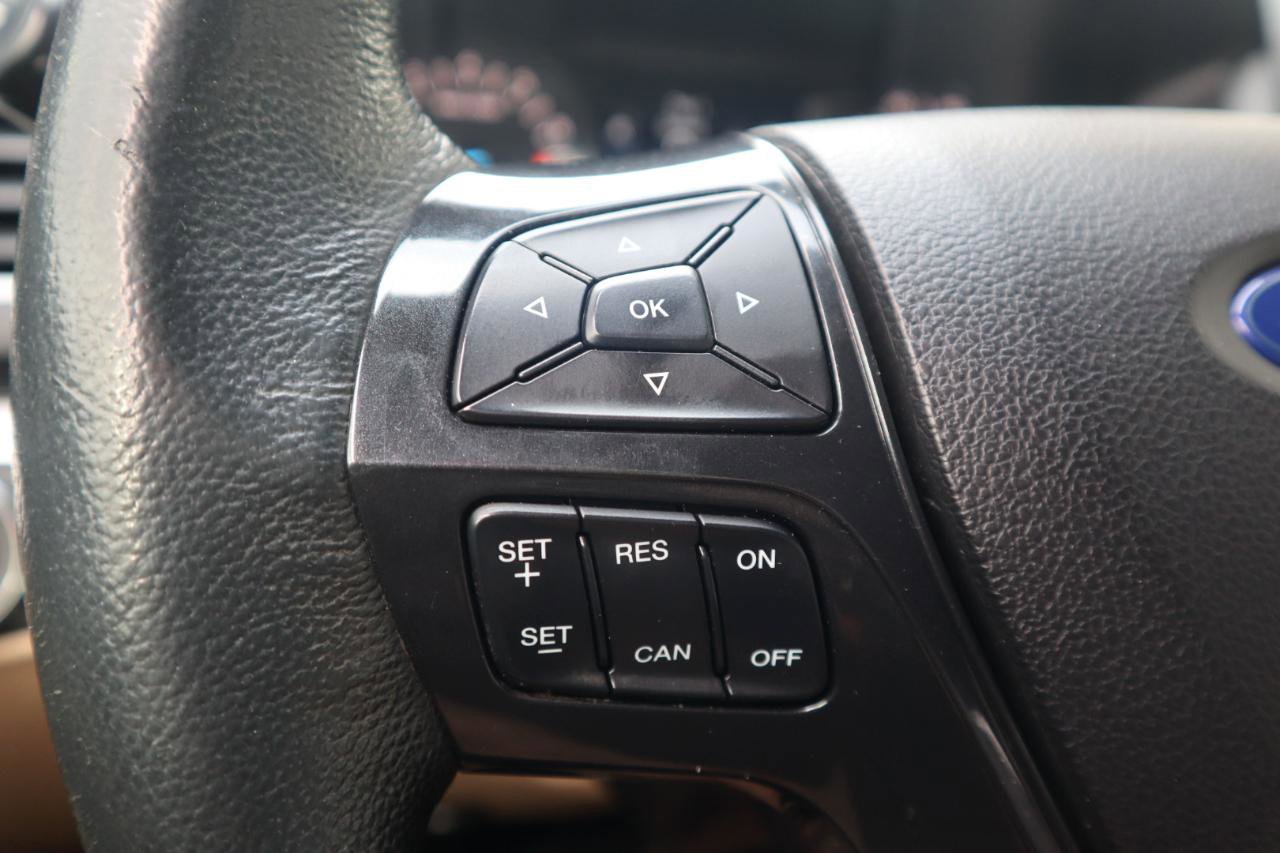 Used 2017 Ford Explorer XLT image 59