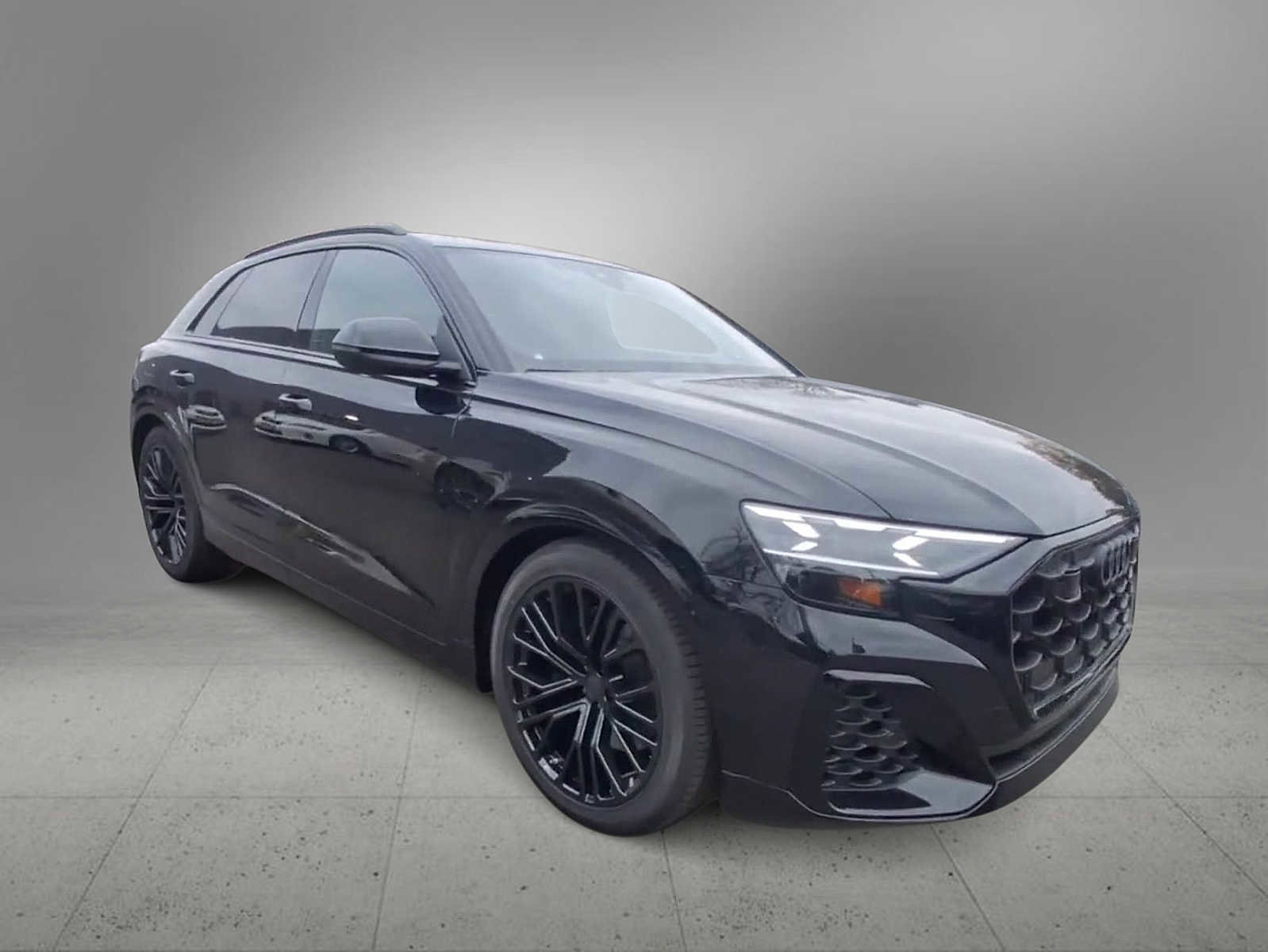 New 2026 Audi SQ8 Prestige image 2