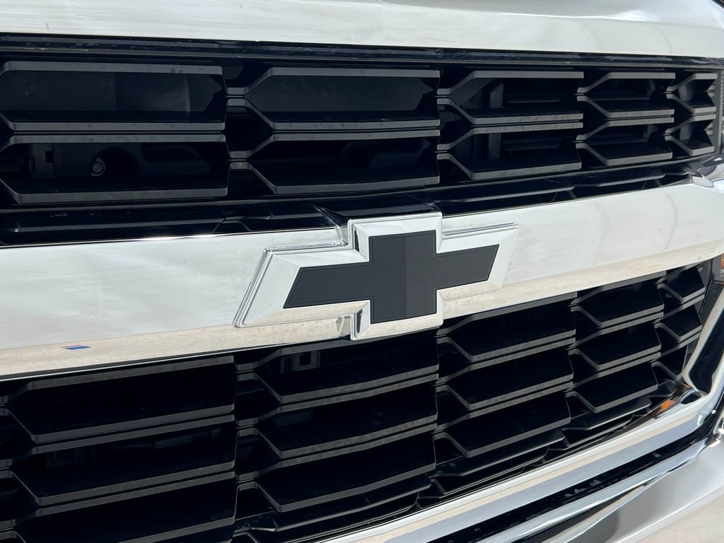 Used 2017 Chevrolet Silverado 1500 LT w/ All Star Edition AWD/4WD image 40