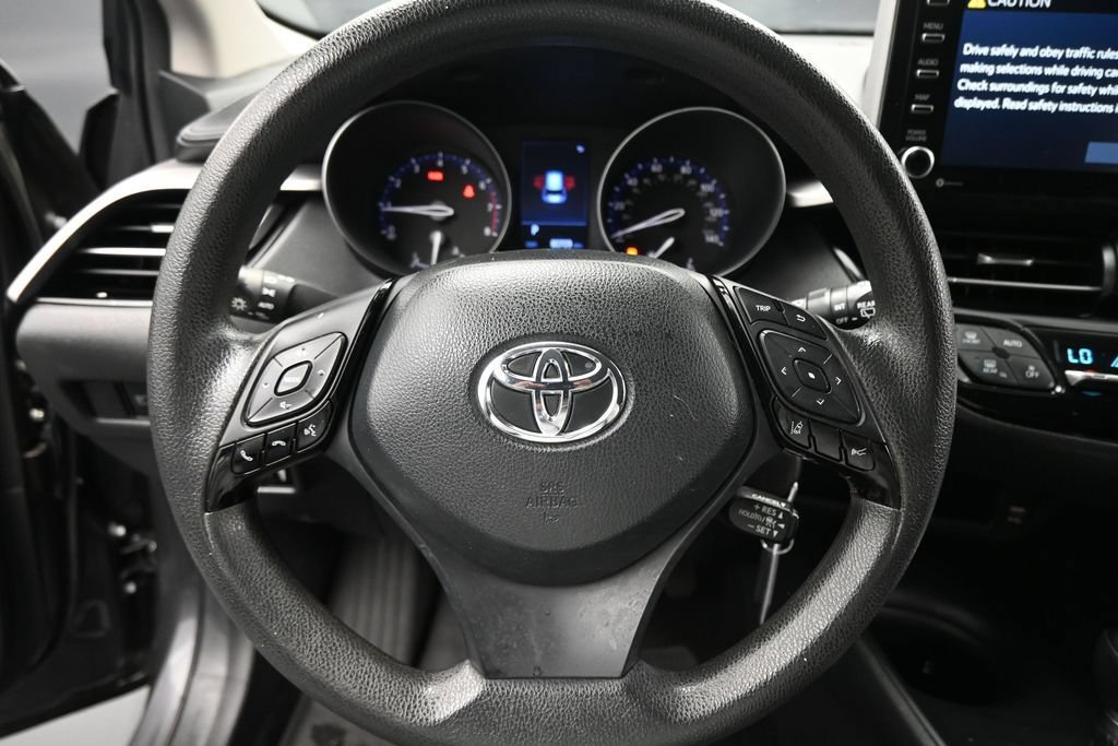Used 2020 Toyota C-HR LE FWD image 13