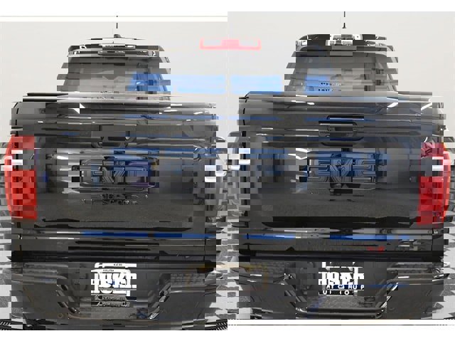 Used 2024 GMC Canyon AT4X image 11