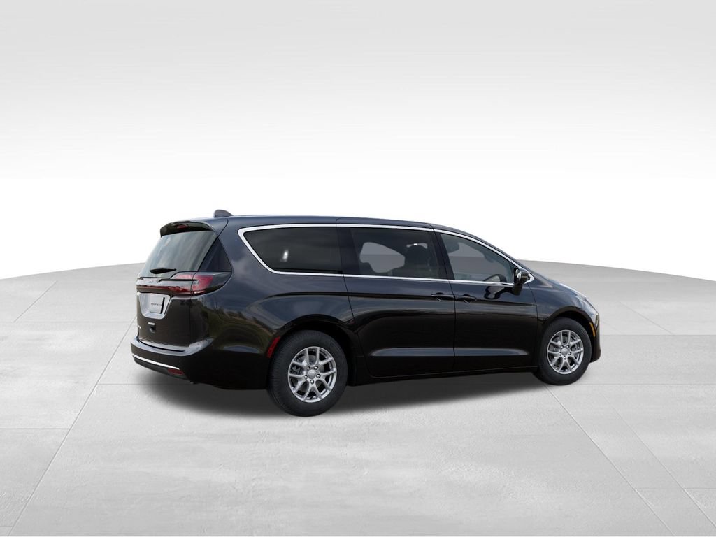 New 2027 Chrysler Pacifica Select FWD image 5
